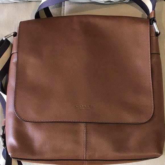 Coach Men's Charles Brown leather messenger crossbody bag with colorblock strap - Picture 13 of 16